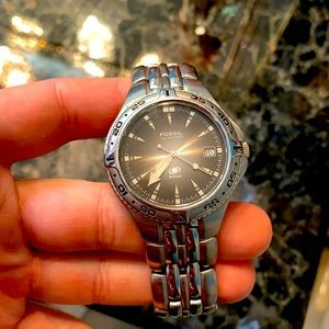 Men’s fossil watch. Barely worn. But needs new battery.